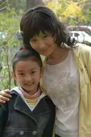 娱乐圈爆料小表妹,揭秘明星幕后故事 第1张 娱乐圈爆料小表妹,揭秘明星幕后故事 第1张